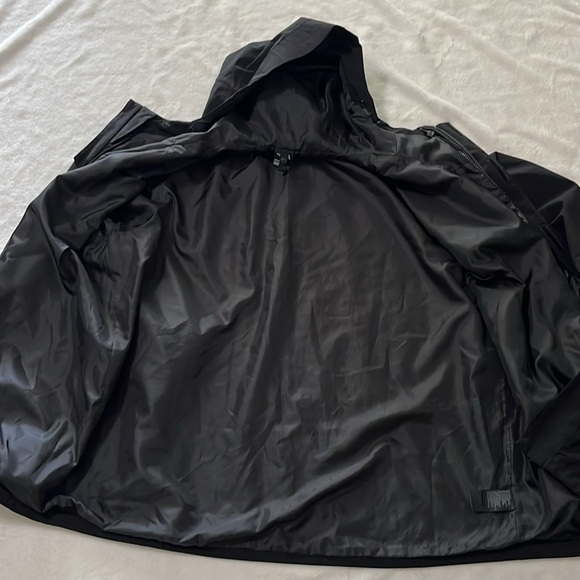 The North Face Black men’s Outdoor Jacket - Picture 10 of 11